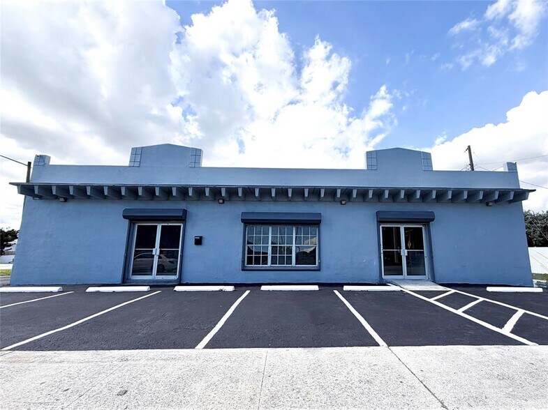 3000 N 22nd Ave, Hollywood, FL à vendre - Photo de l’immeuble – Image 3 sur 8