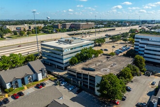 1112 E Copeland Rd, Arlington, TX - VUE AÉRIENNE  vue de carte - Image1
