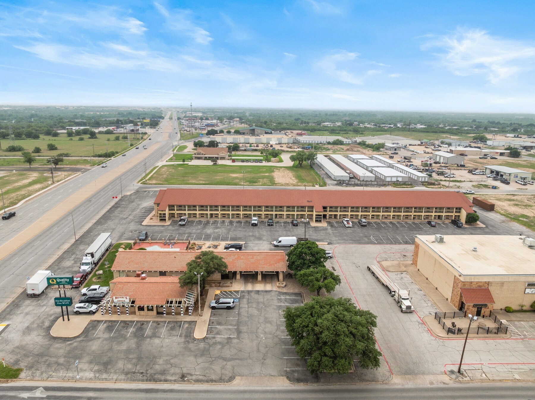 4613 S Jackson St, San Angelo, TX à vendre Photo principale– Image 1 sur 15