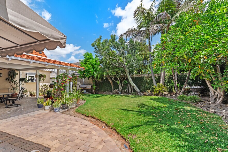 23672 Cavanaugh Rd, Lake Forest, CA à vendre - Photo de l’immeuble – Image 3 sur 6