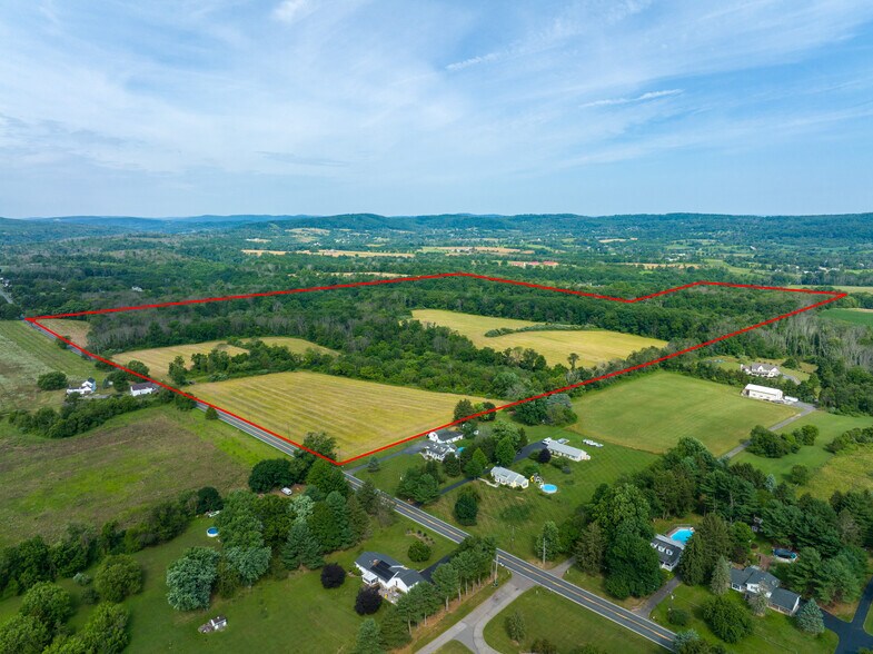 585 Milford Mount Pleasant Rd, Milford, NJ à vendre - Aérien – Image 1 sur 2