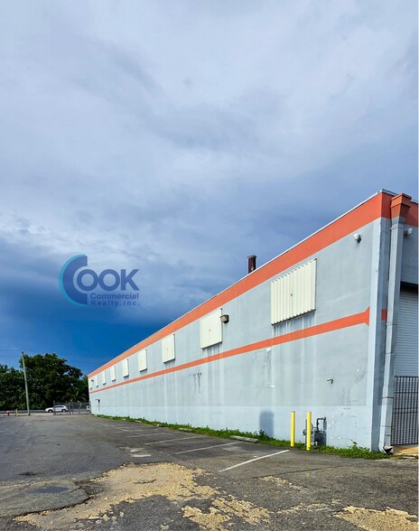 940 W 84th St, Hialeah, FL à vendre - Photo de l’immeuble – Image 3 sur 9