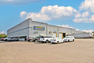 Plus de détails pour 10421 Ford Rd, Dearborn, MI - Industriel/Logistique à vendre