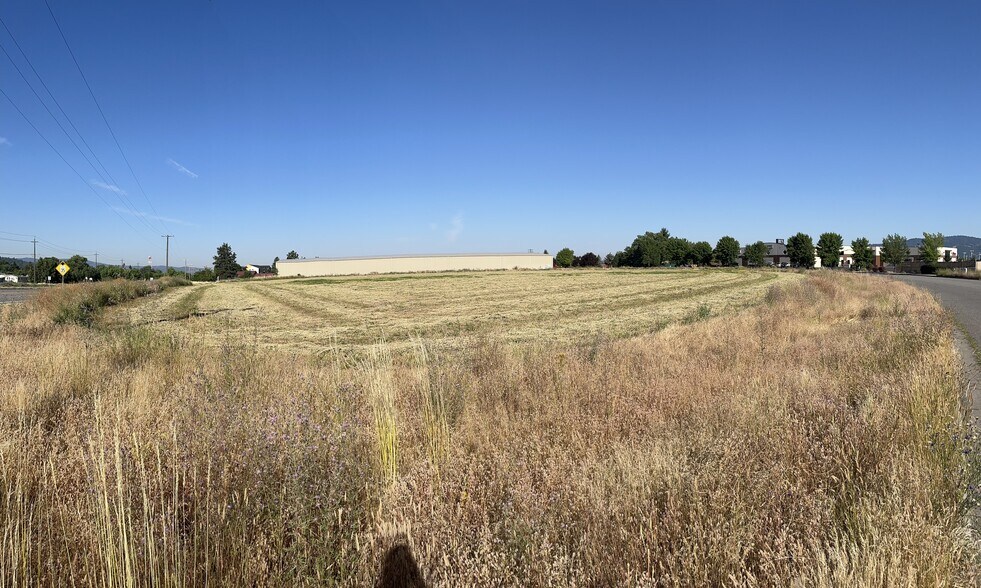 19551 E Appleway Ave, Liberty Lake, WA à vendre - Photo de l’immeuble – Image 2 sur 11