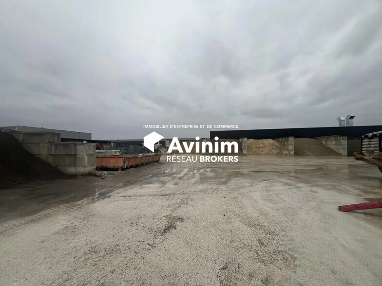 Industriel/Logistique dans Saint-Germain-lès-Arpajon à louer - Photo de l’immeuble – Image 3 sur 8