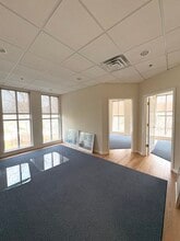 1704 Maxwell Dr, Wall Township, NJ à louer Photo intérieure– Image 1 sur 5