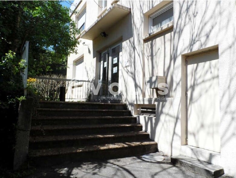 22 Rue Camille Roy, Lyon à vendre - Photo de l’immeuble – Image 1 sur 12