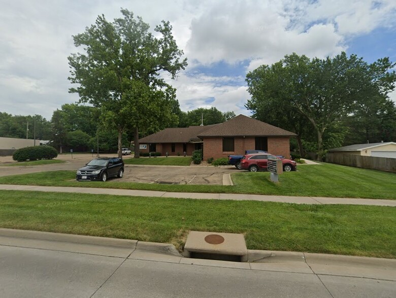 1020 SW Fairlawn Rd, Topeka, KS à vendre - Photo de l’immeuble – Image 3 sur 8