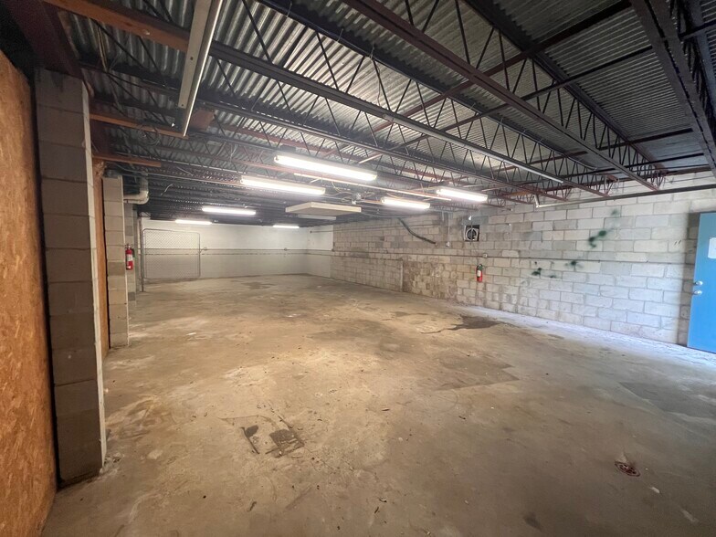 766 Deltona Blvd, Deltona, FL à vendre - Photo de l’immeuble – Image 3 sur 27