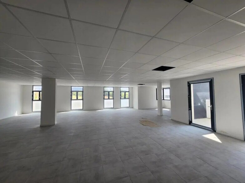 Bureau dans Montpellier à louer - Photo de l’immeuble – Image 3 sur 15