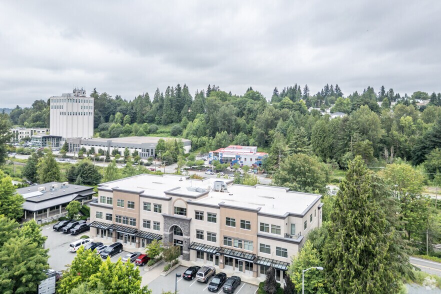 2190 W Railway St, Abbotsford, BC à vendre - Photo de l’immeuble – Image 2 sur 3