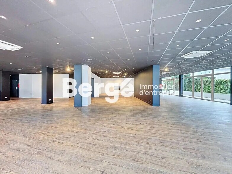 Local commercial dans Saint-Laurent-du-Var à louer - Photo intérieure – Image 3 sur 19