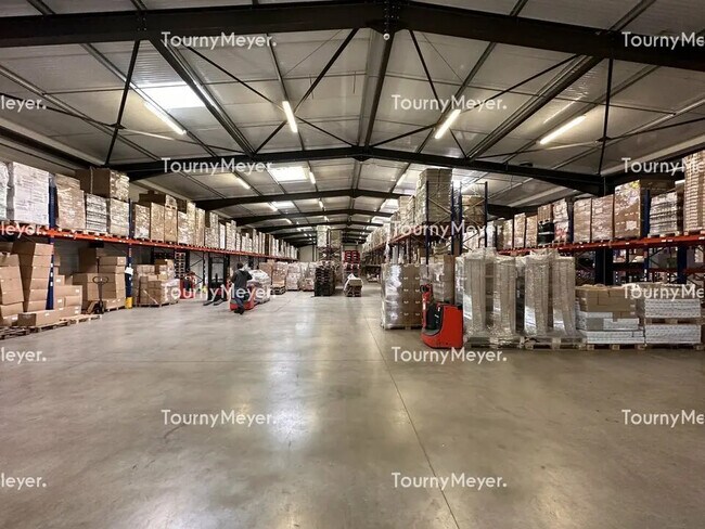 Plus de détails pour Bureau, Industriel/Logistique à louer