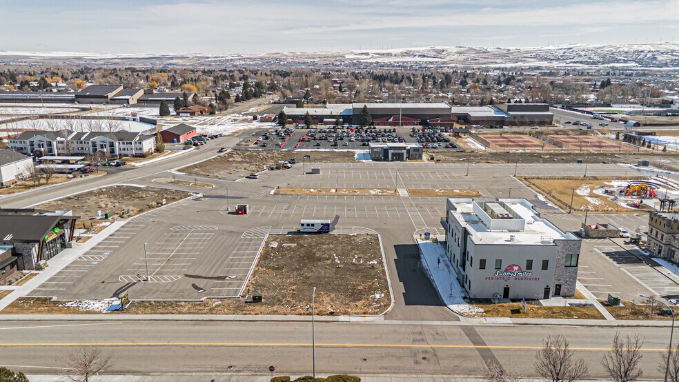 2985 Eagle Dr & Sunnyside, Ammon, ID à vendre - Photo de l’immeuble – Image 2 sur 11