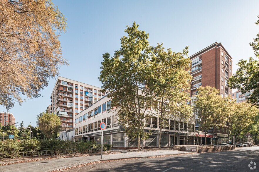 Avenida Brasil, 6, Madrid, Madrid à louer - Photo de l’immeuble – Image 2 sur 4