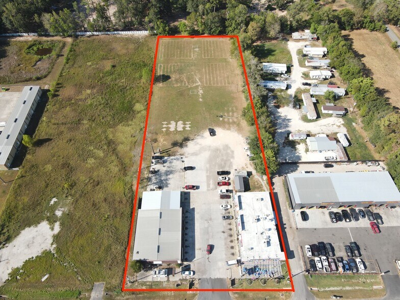 23430 & 23464 FM 1314 Rd portefeuille de 2 biens à vendre sur LoopNet.fr - Photo principale – Image 1 sur 58