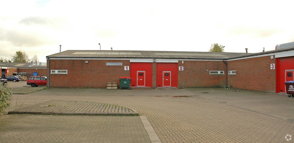 Westbury Clos, Dunstable à louer - Photo de l’immeuble – Image 2 sur 5