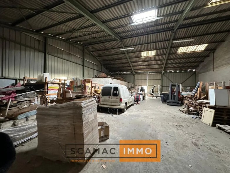 Industriel/Logistique dans Gignac-la-Nerthe à louer - Photo de l’immeuble – Image 3 sur 4