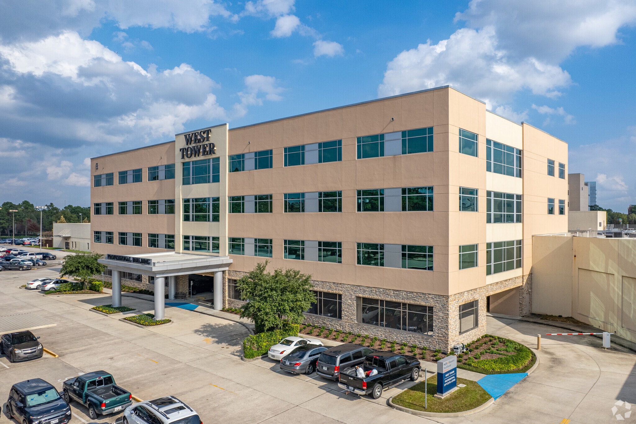 22999 Highway 59 N, Kingwood, TX à louer Photo principale– Image 1 sur 6