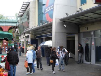 Plus de détails pour 439 Brixton Rd, Londres - Local commercial à louer
