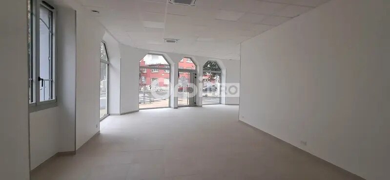 Local commercial dans Tarbes à louer - Photo intérieure – Image 1 sur 8