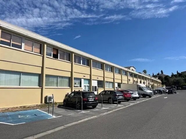 Bureau dans Biot à louer - Photo de l’immeuble – Image 1 sur 1
