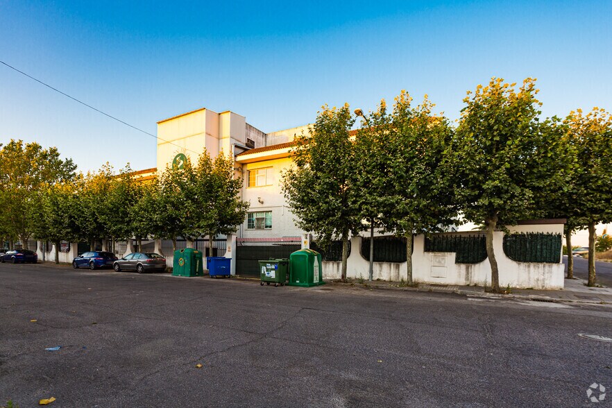 Local commercial dans Griñón, Madrid à vendre - Photo de l’immeuble – Image 3 sur 38
