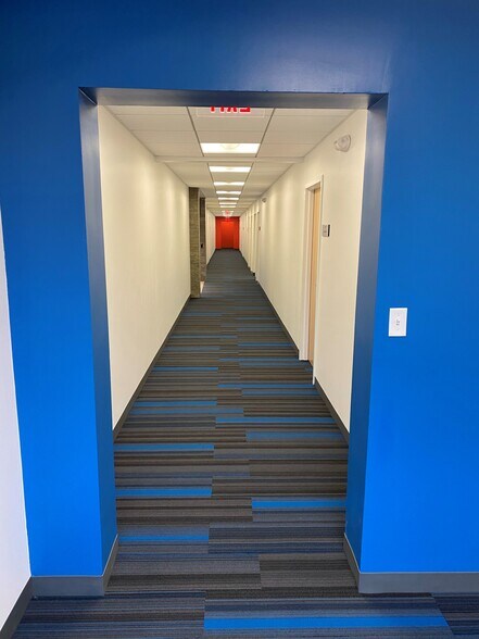 14 Mica Ln, Wellesley, MA à louer - Photo intérieure – Image 2 sur 8