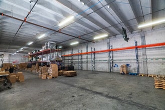 3051-3053 NW 107th Ave, Miami, FL à louer Photo intérieure– Image 2 sur 13