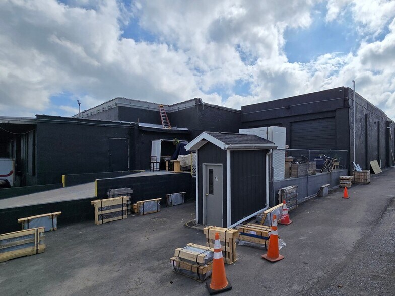 42 Independence St, Rochester, NY à louer - Photo de l’immeuble – Image 3 sur 21