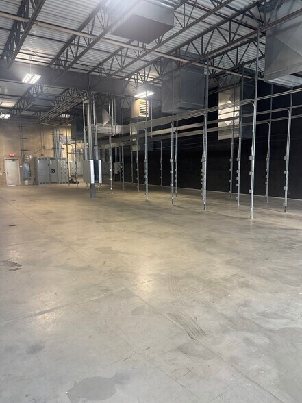 720 N Heartland Dr, Sugar Grove, IL à louer - Photo intérieure – Image 3 sur 35