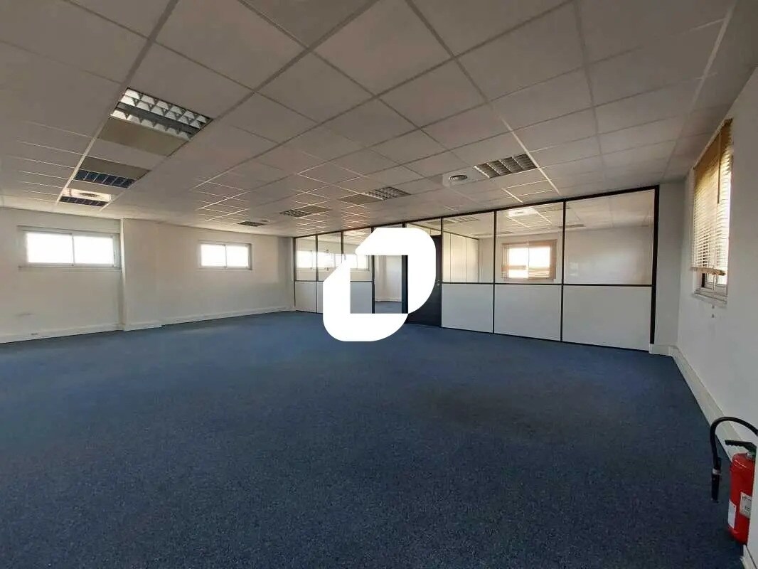 Bureau dans Saint-Aunès à louer Photo de l’immeuble– Image 1 sur 12