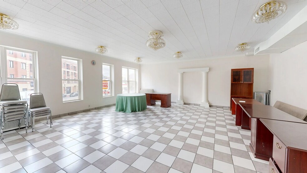 2804-2806 W Belmont Ave, Chicago, IL à louer - Numérisation 3D Matterport – Image 2 sur 10