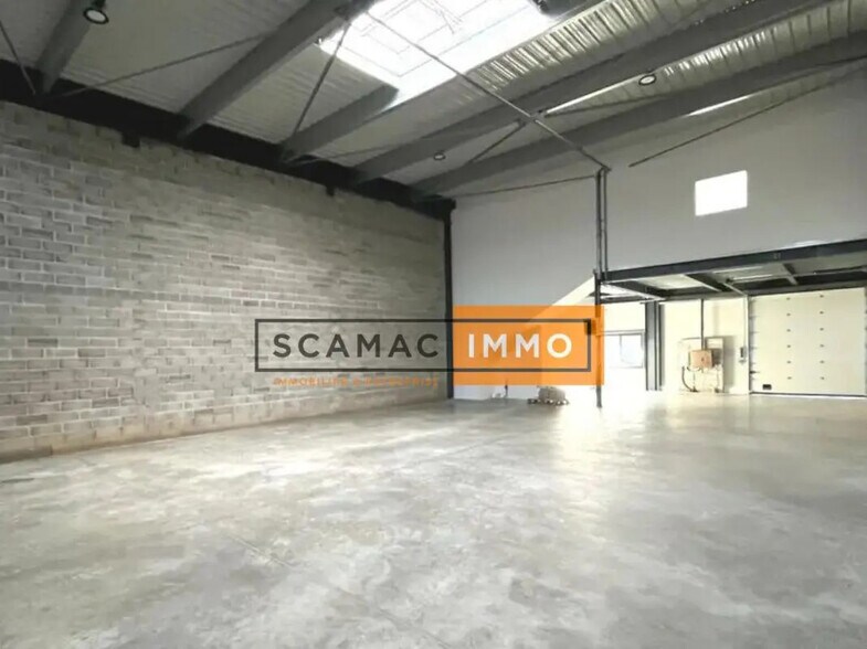 17 Rue Levassor, 78130 Les Mureaux, Les Mureaux à louer - Photo de l’immeuble – Image 1 sur 5