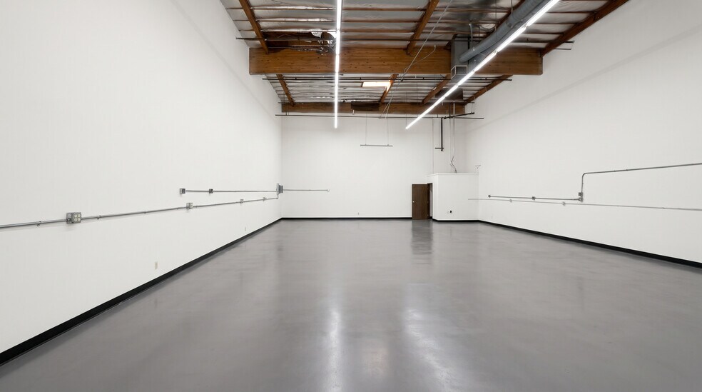 1846 W 11th St, Upland, CA à louer - Photo de l’immeuble – Image 3 sur 9