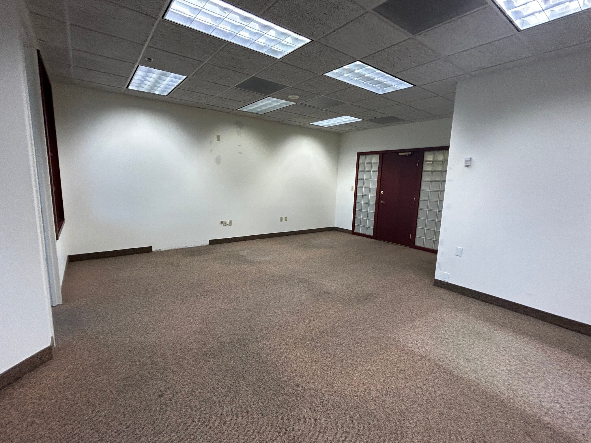 2 N Tamiami Trl, Sarasota, FL à louer Photo intérieure– Image 1 sur 5