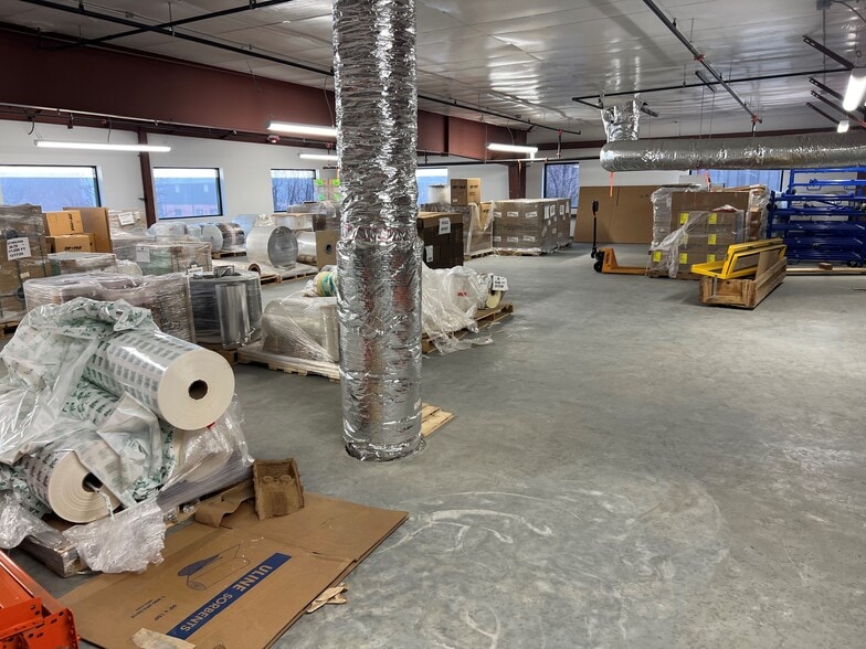 1425 Nagel Blvd, Batavia, IL à louer - Photo intérieure – Image 2 sur 6