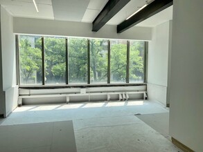 48 E Oak St, Chicago, IL à louer Photo intérieure– Image 2 sur 3