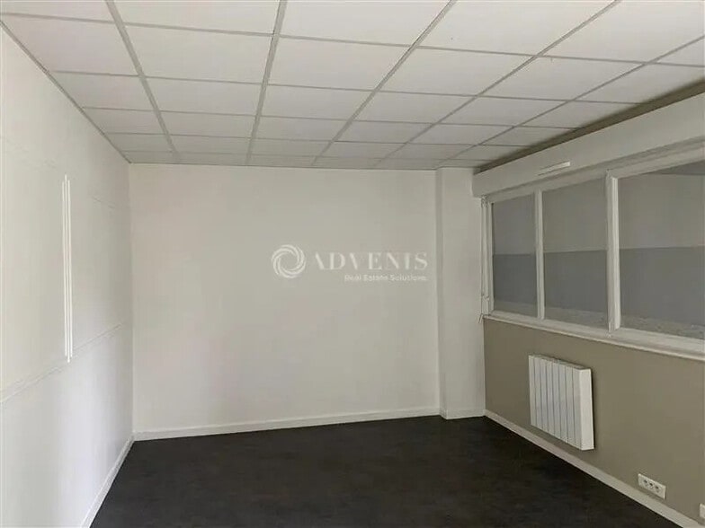 Bureau dans Le Mans à louer - Photo de l’immeuble – Image 1 sur 5