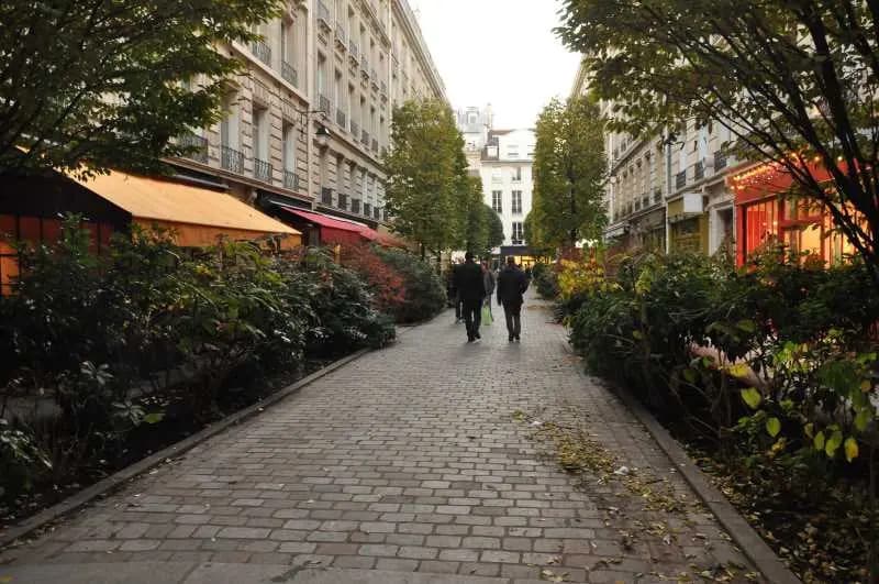 Rue Du Trésor, Paris à louer - Photo de l’immeuble – Image 1 sur 3