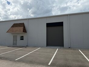 9224 130th Ave, Largo, FL à louer Photo intérieure– Image 1 sur 8