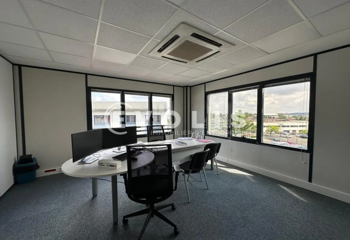 65 Rue Henri Depagneux, Limas à louer Photo de l’immeuble– Image 1 sur 4