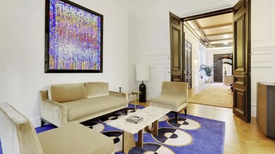 21 Rue Clément Marot, Paris à louer Photo intérieure– Image 2 sur 10