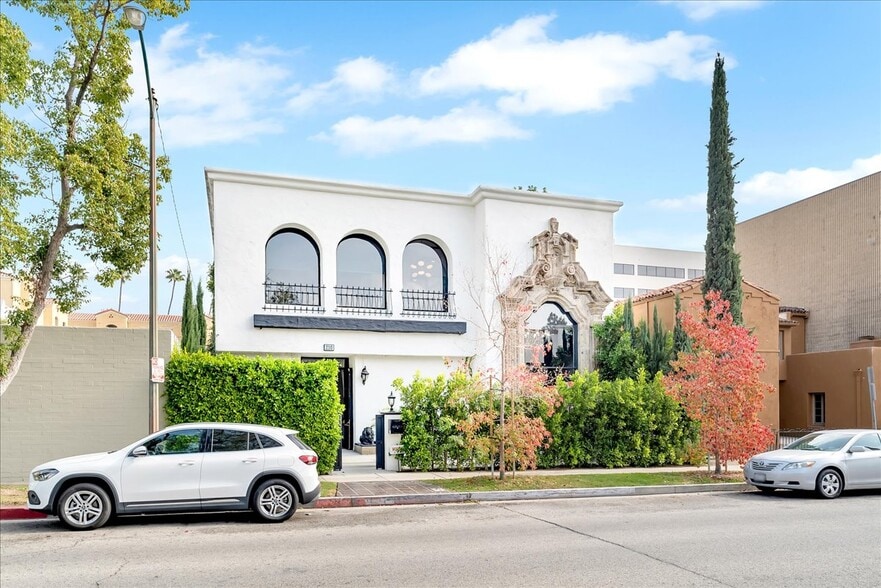 210 S Kenwood St, Glendale, CA à louer - Photo de l’immeuble – Image 3 sur 96