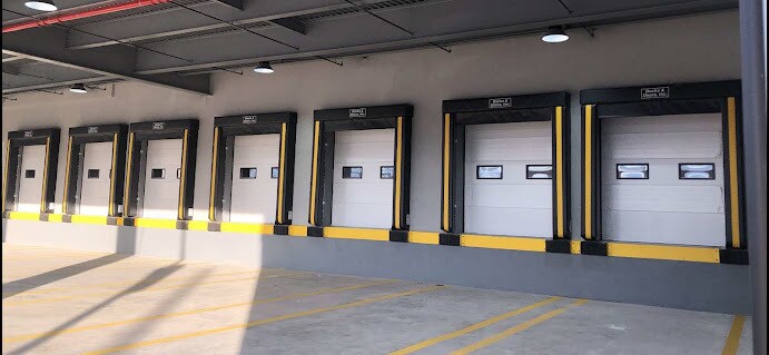 57-45 Rust St, Maspeth, NY à louer - Photo intérieure – Image 3 sur 5