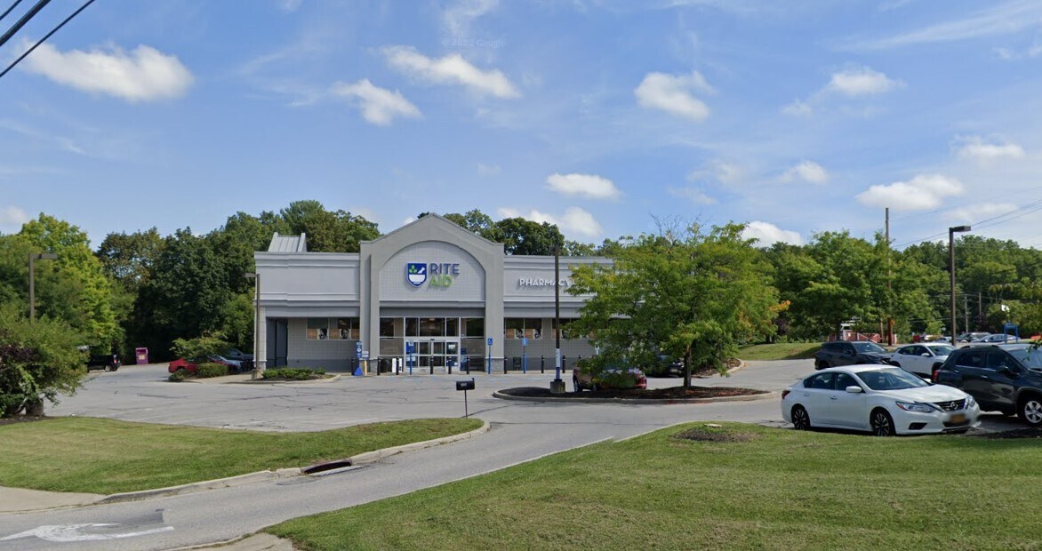 1604 Route 9, Wappingers Falls, NY à louer Photo principale– Image 1 sur 9
