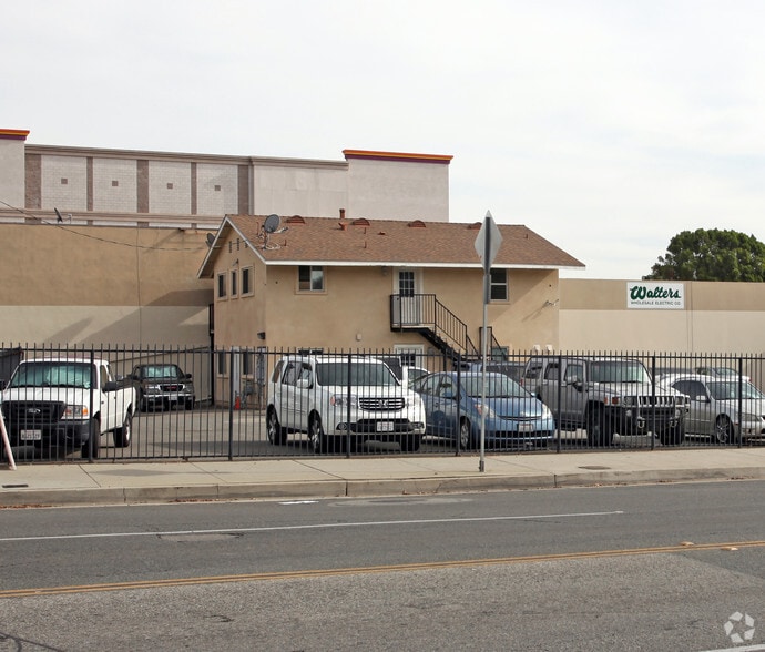24-40 N San Gabriel Blvd, Pasadena, CA à vendre - Photo principale – Image 1 sur 3