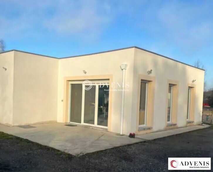 Bureau dans Mios à louer - Photo de l’immeuble – Image 1 sur 4