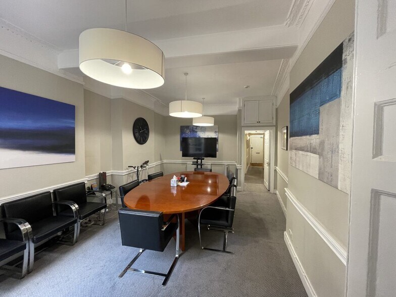 22 Great James St, Londres à louer - Photo de l’immeuble – Image 3 sur 7