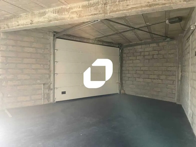 Local d’activités dans Yvrac à louer - Photo intérieure – Image 2 sur 3